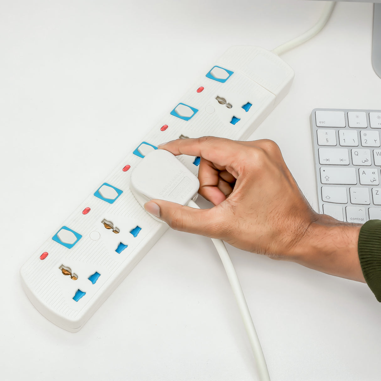 Geepas 5 Way Extension Socket | 5 LED Indicators with Individual Power Switches | Extra Long 5m Cord | Over Current Protection | Suitable for All Electronic Devices