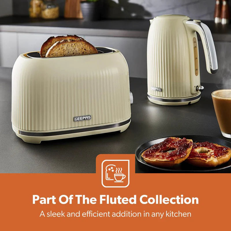 Geepas Fluted Bread Toaster GBT36558UK-CR – 2 Slice, 6 Browning Levels, Removable Crumb Tray, Defrost & Reheat, Ideal for All Bread Types, 2-Year Warranty, Cream