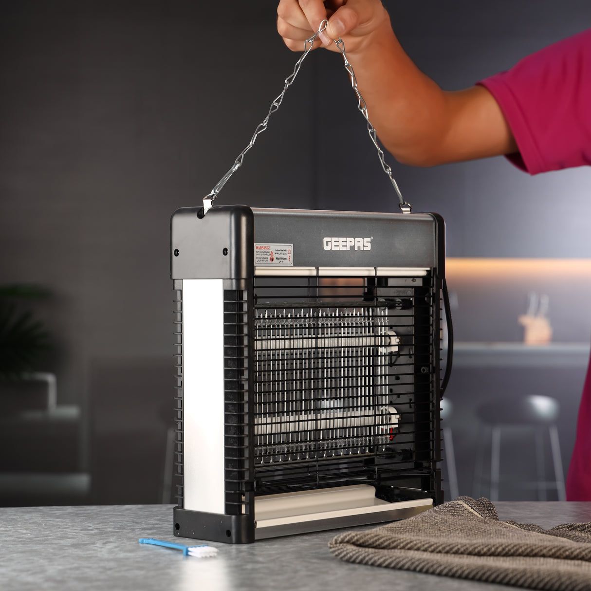 Geepas GBK25609 Electric Insect Killer | 12W UV Tube Mosquito & Fly Killer | Pollution-Free Pest Control | Low Power| No Toxic Fumes| Easy to Clean |2 Years Warranty