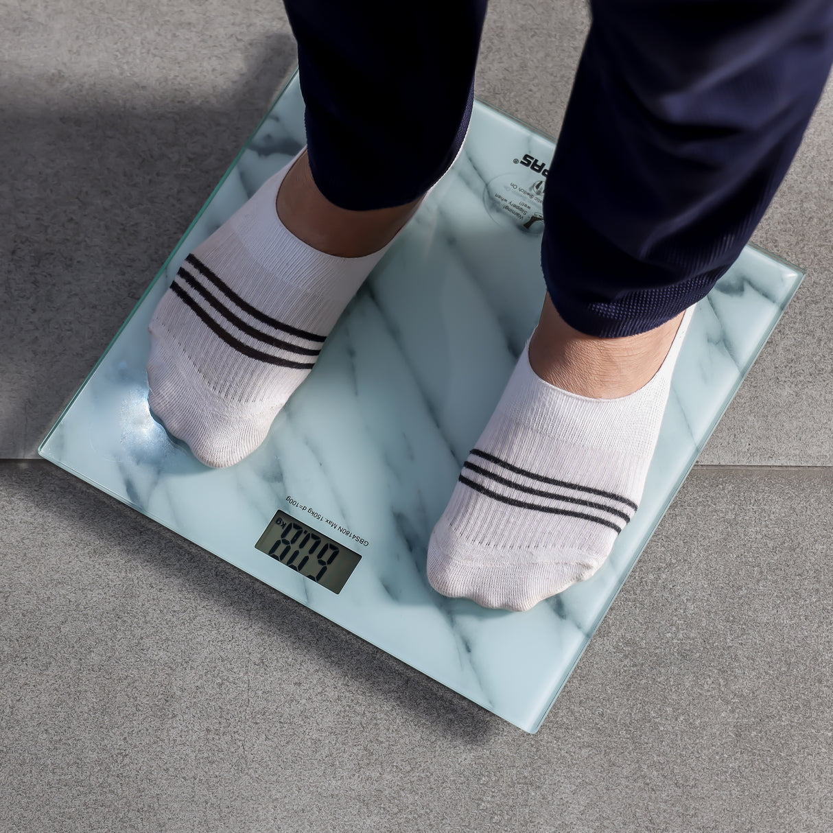 Geepas GBS4180 Digital Personal Scale,  Digital Display 150Kg, 5mm Tempered Glass Platform,  Auto On-Off, 150 Kg Capacity  | Auto Zero Setting | 2 Years Warranty