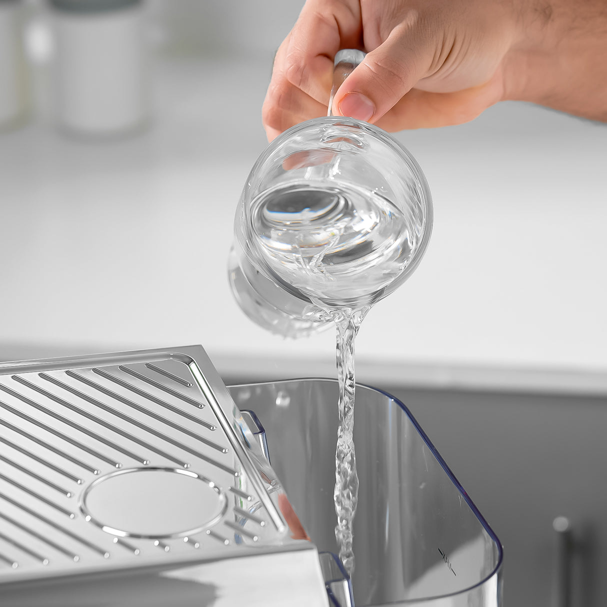 Geepas GCM1523SS Espresso & Cappuccino Coffee Machine | 20 Bar High-Pressure Pump| 1.8L Water Tank| Frothing System| Dual Filter | G23 Platinum Series| 2 Years Warranty