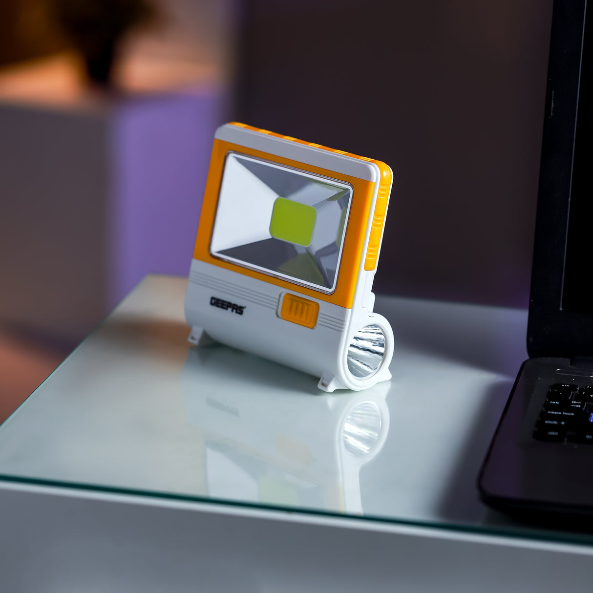 Geepas LED Emergency Lantern with Solar Panel- GE53036| Energy Efficient,1 Piece Hi-Power LED,COB(3.2 W), 4 Hours Working|  Light-Weight |Yellow & White, 2 Years Warranty