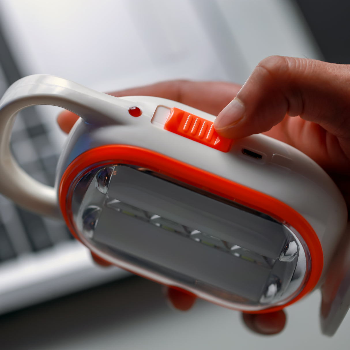 Geepas LED Emergency Lantern- GE53038| Energy Efficient Design, 22 Pieces Hi-Power LEDs,5 Hours Working| Light-Weight Design with Stand|  Red and White, 2 Years Warranty