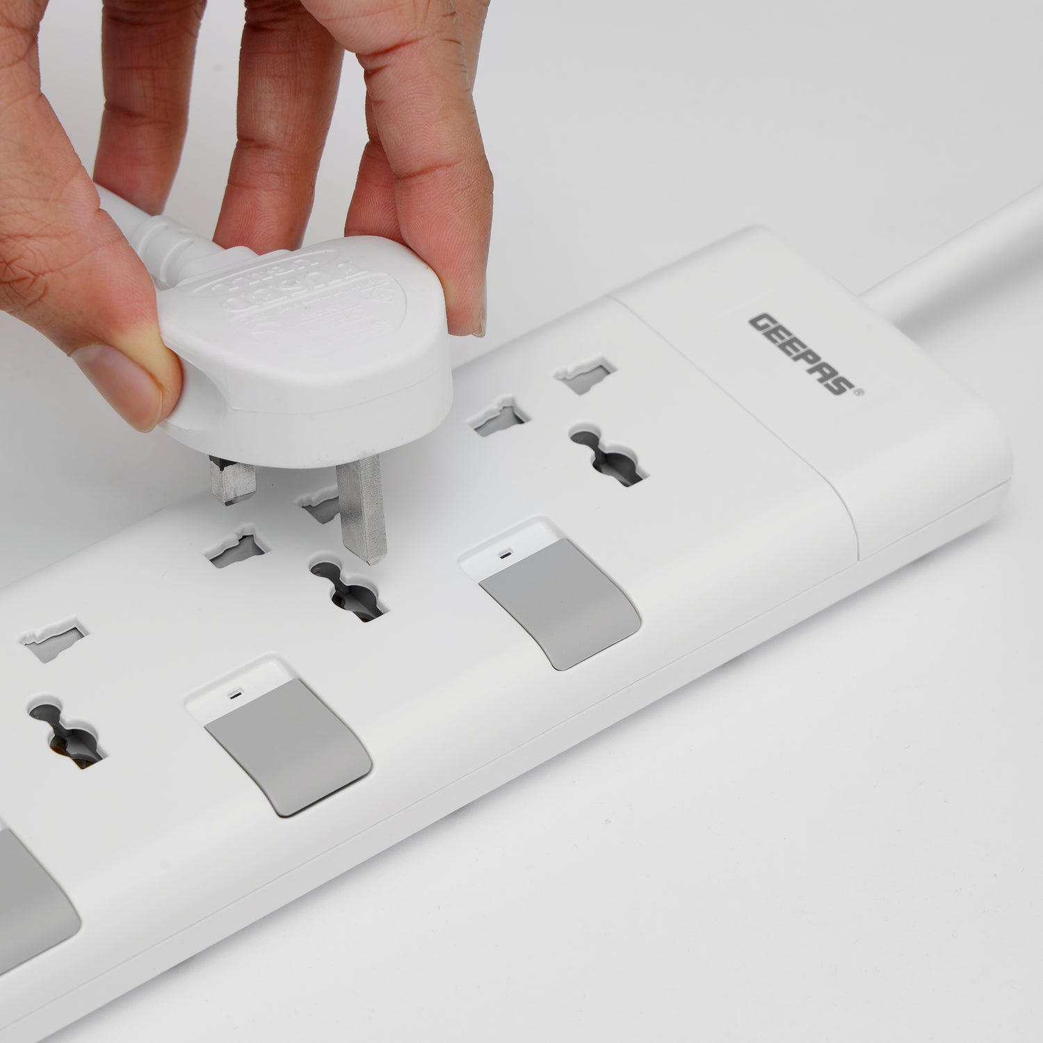 Geepas Extension Socket, 3 Ways, 5m Cord Length | GES5803 | Power Extension Socket | Multi Plug Power Cable | High Quality, Heavy Duty Power Switch