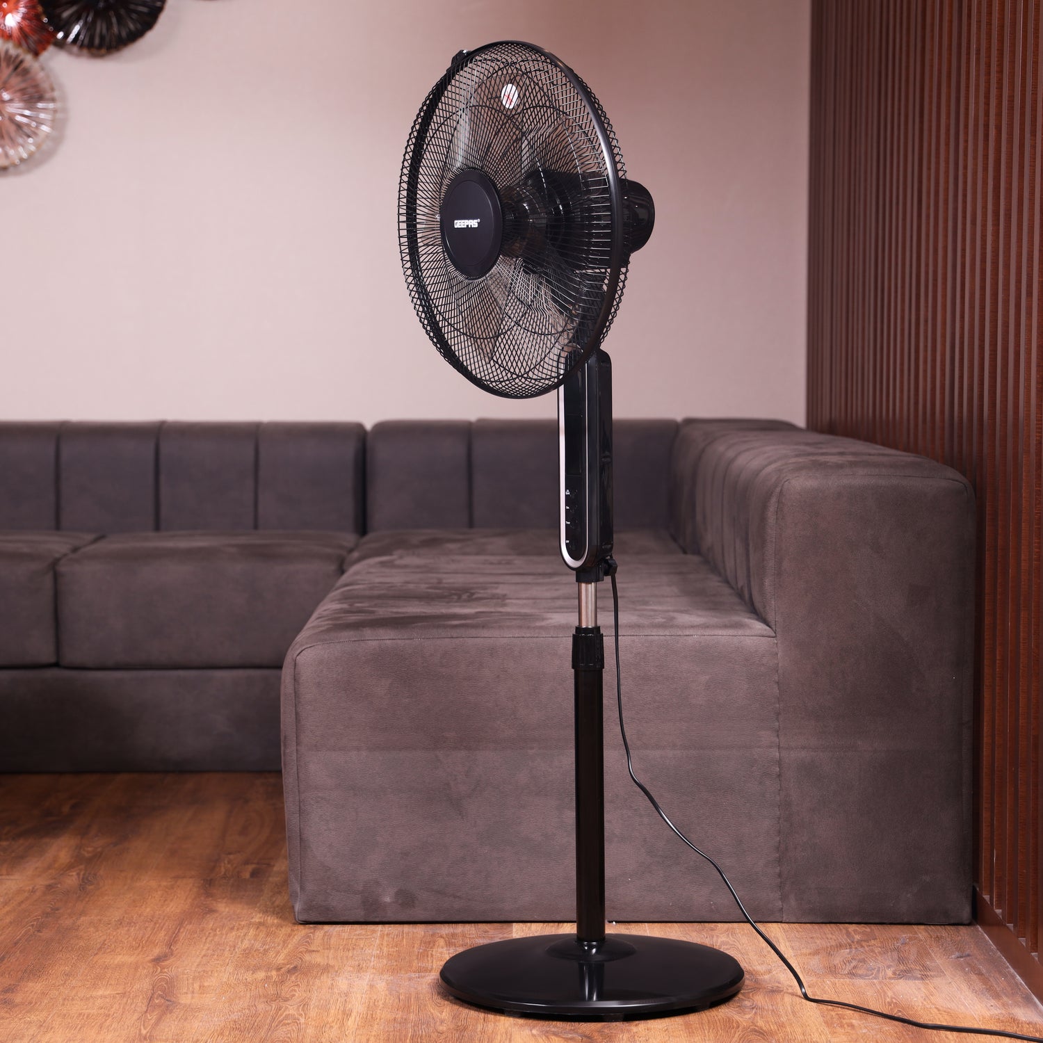 Geepas GF21112 16 Inch Stand Fan with Remote Control | 60W Power| 3 Speed Settings| 5 Durable AS Blades| 7.5 Hour Timer| Wide Oscillation Function| 2 Years Warranty