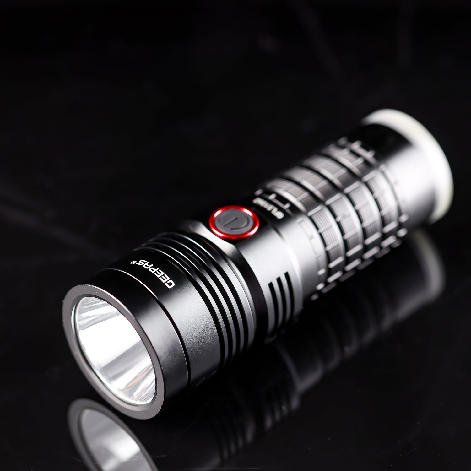 Geepas GFL51062 Rechargeable LED Flashlight with Power Bank – 25W, 3000LM, 6500-8000K, 24h Runtime, IPX6 Waterproof, Aluminum Body, Lithium Battery, Black