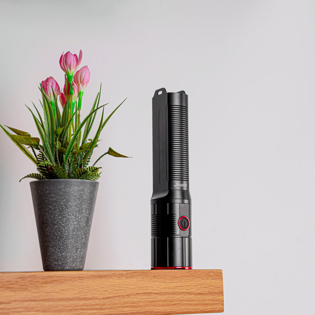 Geepas LED Flashlight with Power Bank Function- GFL51066/ 60W, 5000-6500K, 5000 LM, Perfect for Indoor and Outdoor Use, 20 Hours Continuous Working/ Black