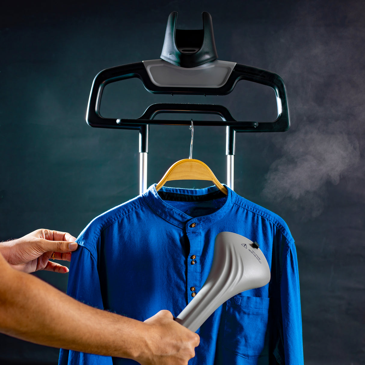 Geepas GGS25032 Garment Steamer | 2.6L Water Tank, 1800W Power | 3 Steam Settings| Dual Bar Support | Thermostat Protection | Chemical-Free Steam | 2 Years Warranty