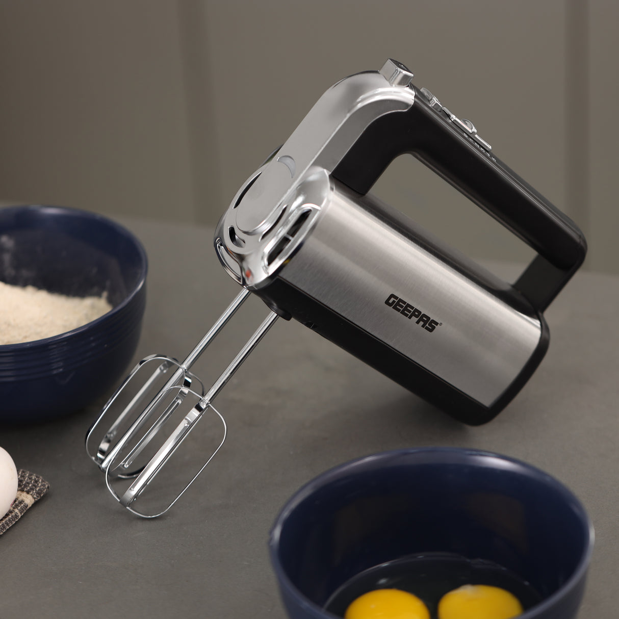 Geepas Hand Mixer GHM2001 | 400W Powerful Electric Hand Mixer| 5 Speed Control| Turbo Function| Stainless Steel Beaters| Lightweight Design| Easy to Use| 2 Years Warranty