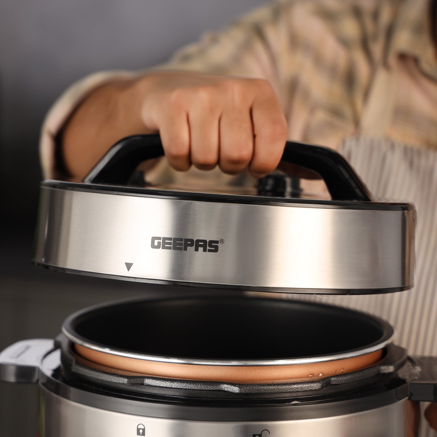 Geepas Digital Multi Cooker GMC35053 | 6L Capacity | 1000W Power | 12 One-Touch Cooking Programs|  IMD Touch Control Panel | Cook & Warm Modes |  Safe & Easy Cooking