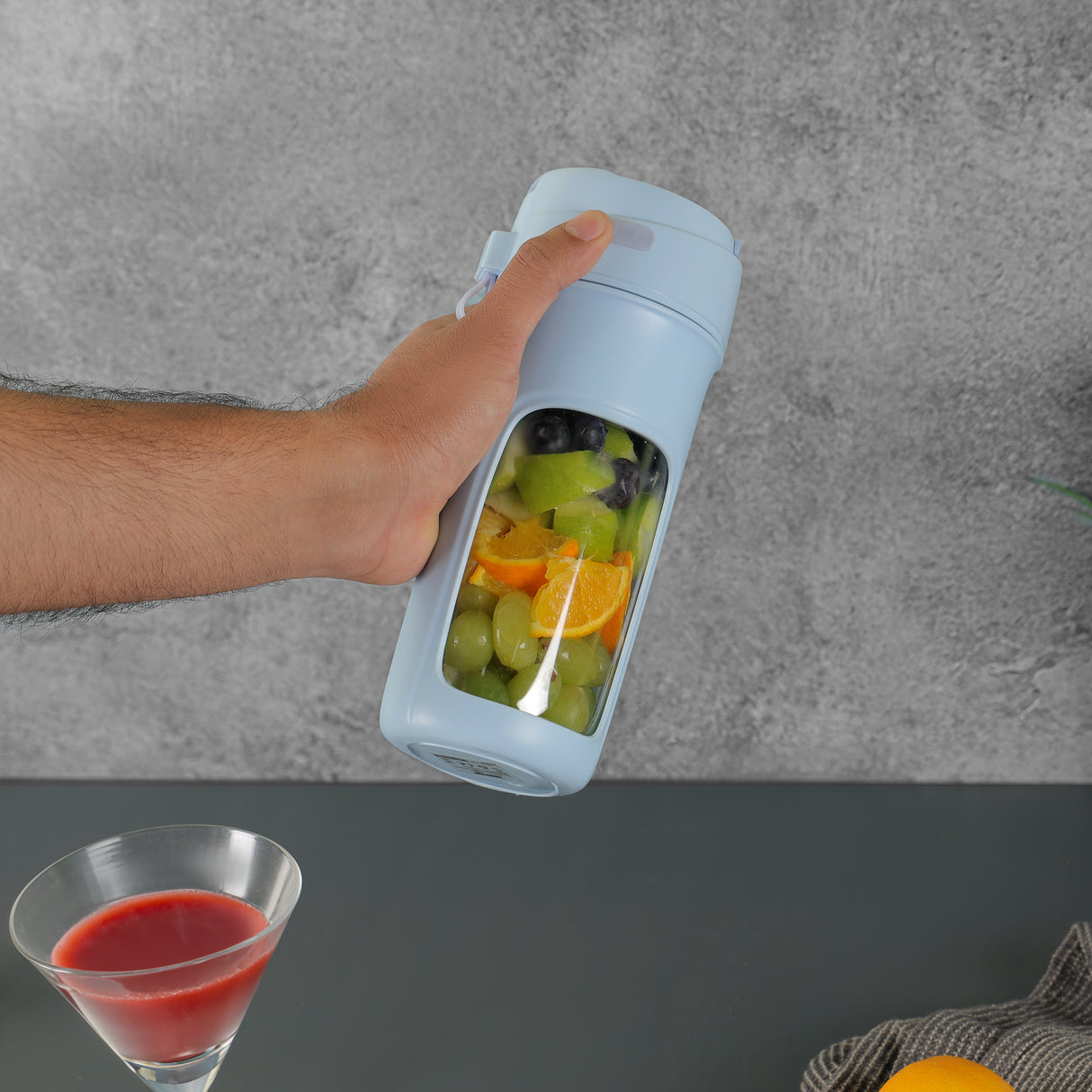 Geepas GSB44073N Rechargeable Portable Blender | 500ml Capacity | 50W | 6 Sharp Stainless Steel Blades | Safety Lock Design | USB Rechargeable Battery | 2-Year Warranty