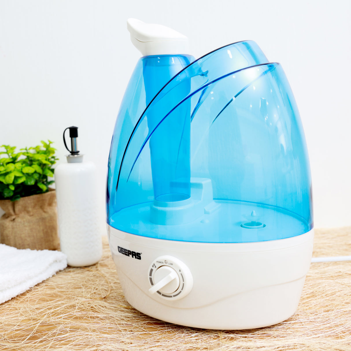 Geepas GUH2484 Ultrasonic Humidifier | 2.6L Transparent Water Tank, Double Nozzles| 9 Hours Continuous Mist| Adjustable Steam Control & Quiet Operation | 2 Years Warranty