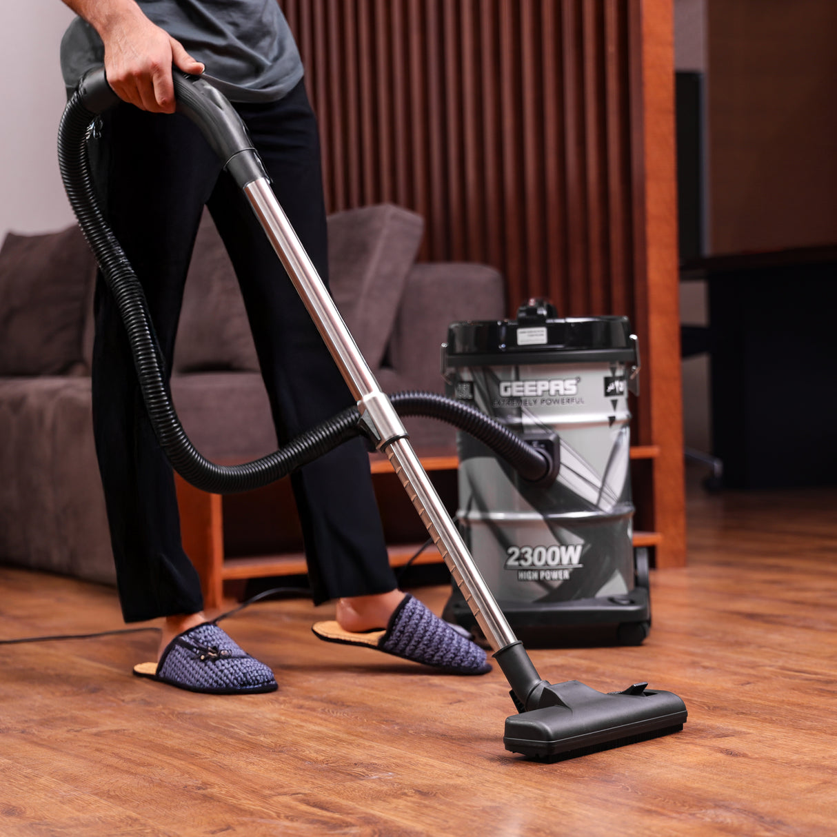 Geepas 2300 W Drum Vacuum Cleaner- GVC2598N/ 25 L Dust Bag Capacity with Elegant Body, Iron Tank/ Powerful Suction and Blower Function, Full Indicator