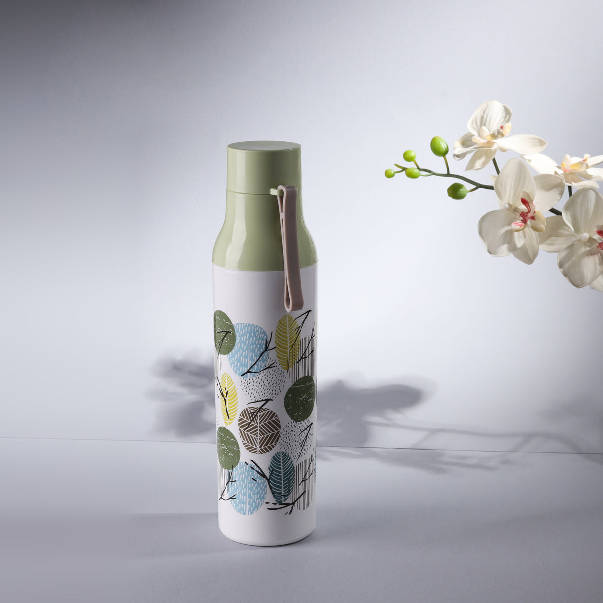 Royalford 600 ML Icon Insulated Water Bottle- RF11688| Super PU Insulation, Stainless Steel Inner And PP Outer Body| Preserves The Flavor And Freshness| Portable Multicolor