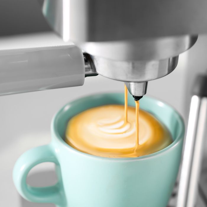 Geepas GCM1415SS Coffee Machine |20 Bar Pressure Pump| Professional Steam System| 1.5L Water Tank |Brew Espresso, Cappuccino, Latte, Mocha & More at Home|2 Years Warranty