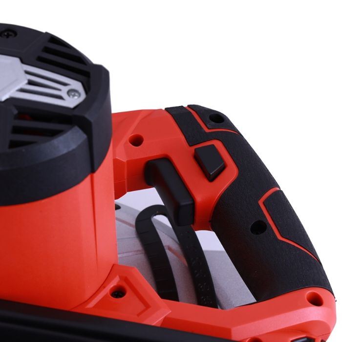 Geepas 2000W 235mm - Multi-Purpose Circular Saw, Bevel Angle Joint Cuts - Blade 85mm Cutting Depth, Dust Extraction, Depth & Angle Adjustment | Ideal for Wood, Mild Steel & Plastic