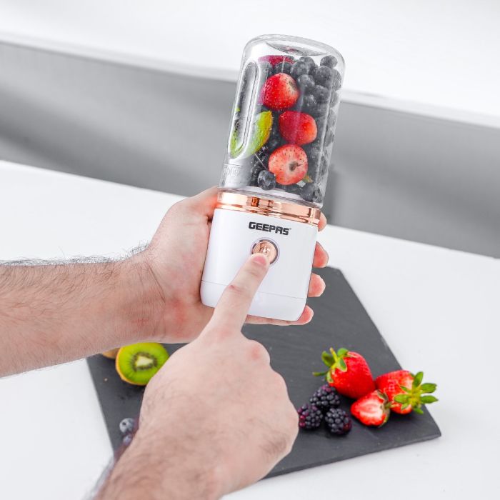 Geepas Rechargeable Portable Blender- GSB44058/ 420 ml Capacity / Single Click Operation, with Tritan Bottle and Motor Base, 10-15 min Working/ White, 2 Years Warranty