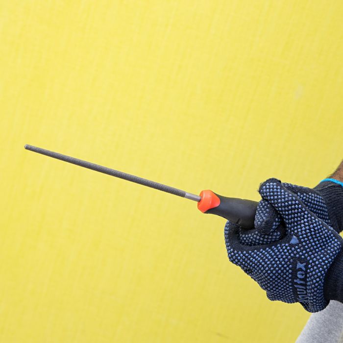 Geepas 8" Inch Round File - Cut Mill File with High-Quality Steel, Ergonomic Grip, Rubber Handle, Finder Hand File for Deburring and Removing Material Ideal for Wood, Metal, Plastic