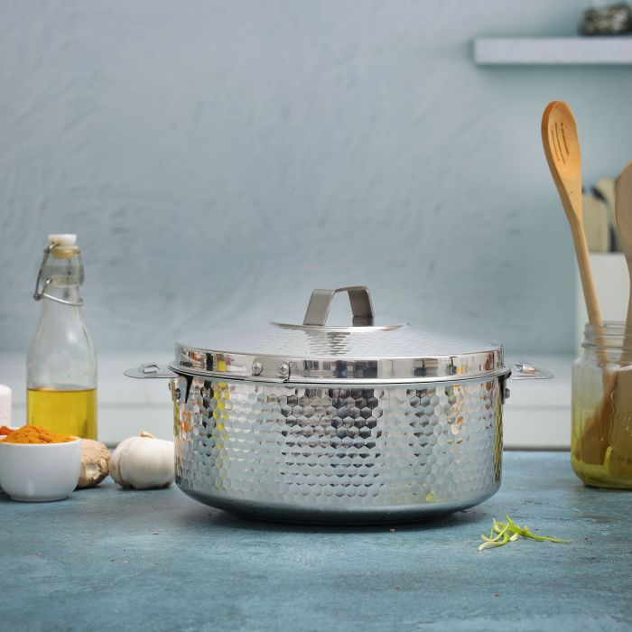 Reeva Hammered Double Wall Stainless Steel Hot Pot, RF10536 | Firm Twist Lock | Strong Handles | Steel Serving Pot, Chapati Storage Box, Roti Serving Pot, Chapati Dabba