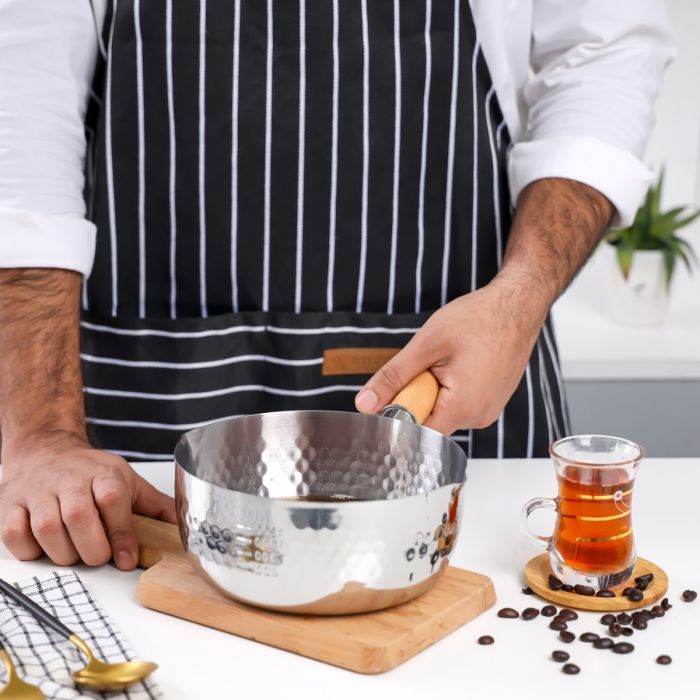 Royalford 20 CM Stainless Steel Snow Pot- RF12261| Stylish Design with Hammered Mesh Pattern and Wooden Handle| Saucepan Perfect for Making Sauces, Reducing, Browning, Sauting, Etc., Induction Compatible | Silver