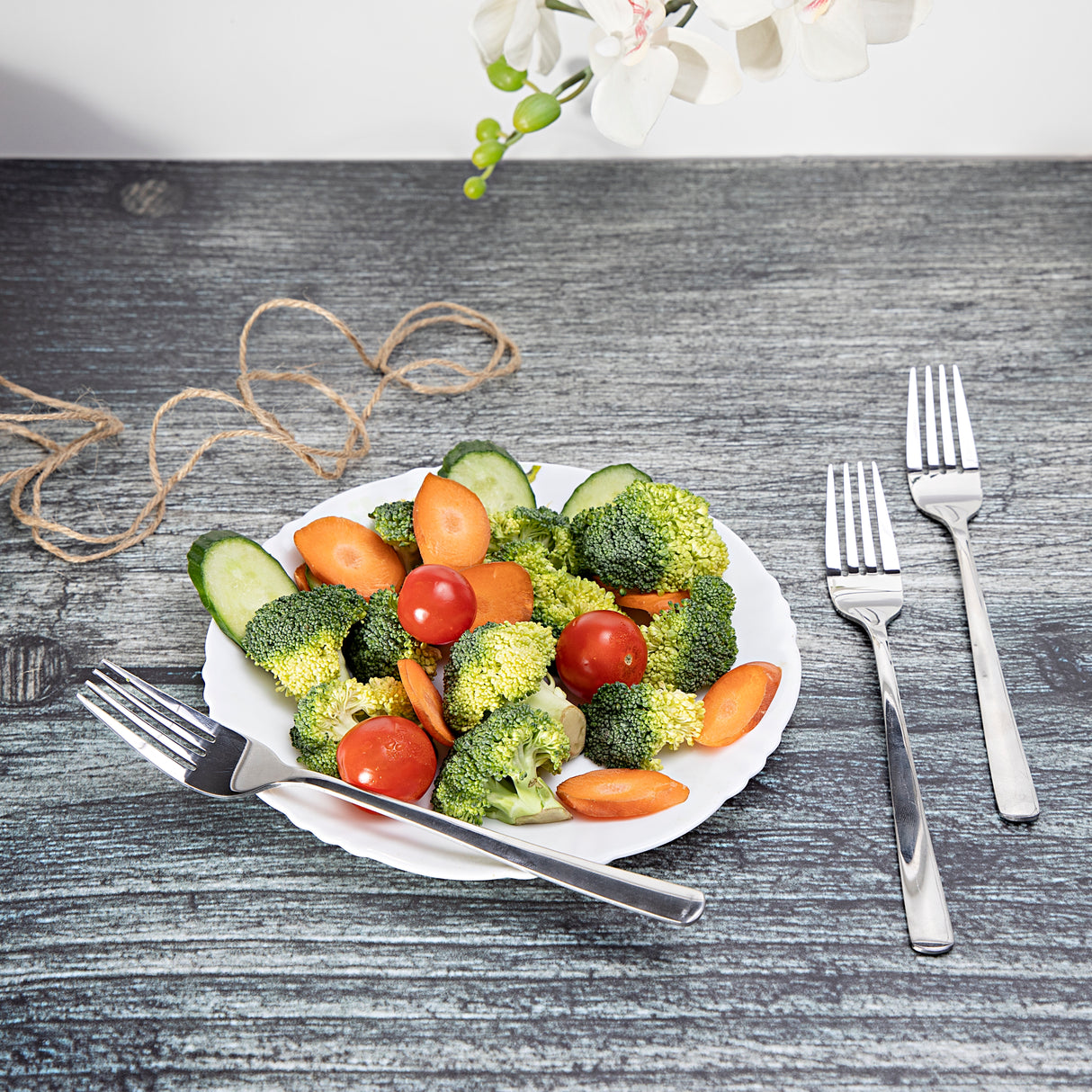 Royalford RF7232 dinner fork | high-grade stainless steel, durable, hygienic & stain-resistant| ergonomic design, dishwasher safe, perfect for daily dining use|