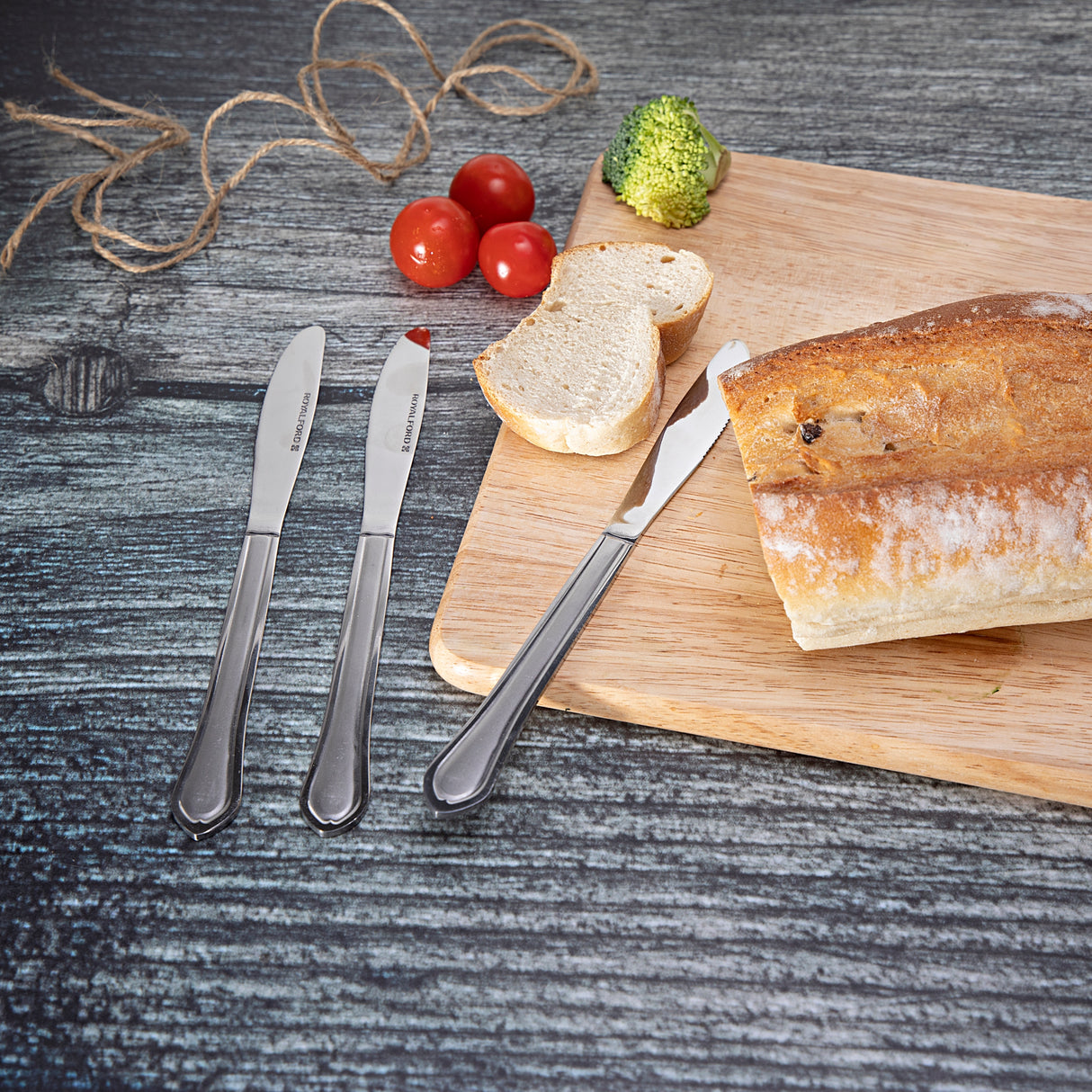Royalford RF3000 Dinner Knife Stainless Steel| Durable Knife with ergonomic grip & rust-resistant finish| sharp edge for cutting, for daily dining & table settings|