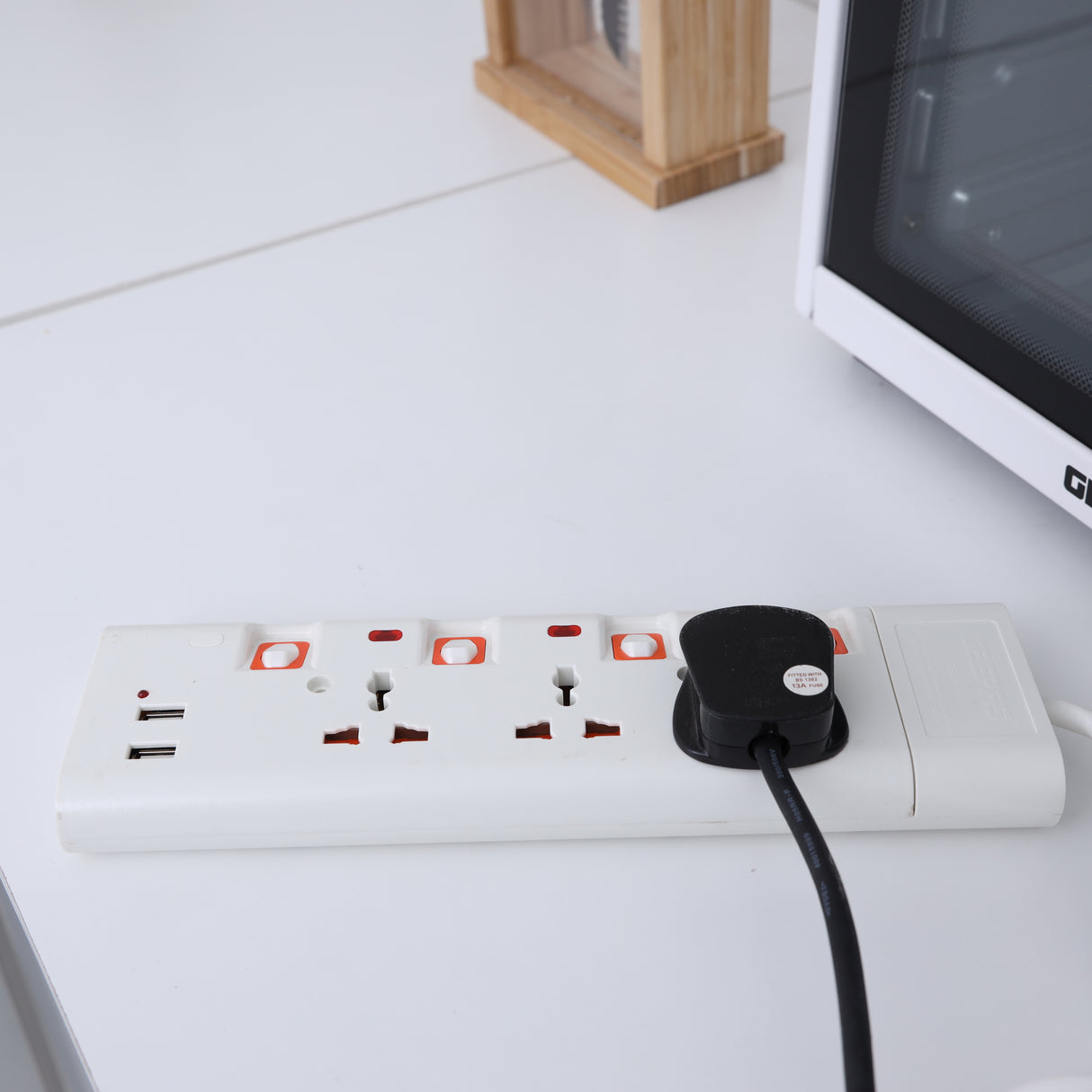 Geepas 3 Way Extension Socket with 2 USB Port - 4 Led Indicators with Power Switches | Extra Long 3m Cord, Over Current Protected | Ideal for All Electronic Devices