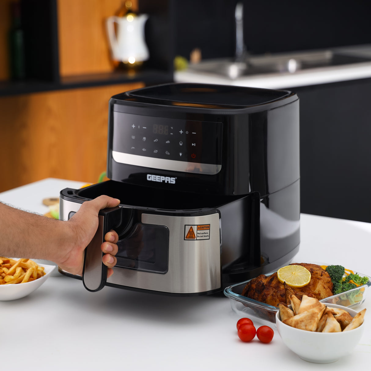 Geepas Air Fryer GAF37543 | 7.5L | Double Heating | 9 Presets