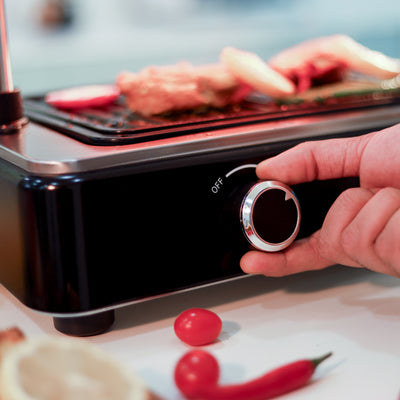 Geepas Fast Indoor Grill- GBG63060|  Drip Tray for Easy Cleaning,  Thermostat Control | Perfect for Sizzling Steaks, Searing Vegetables Etc | Black, 2 Years Warranty