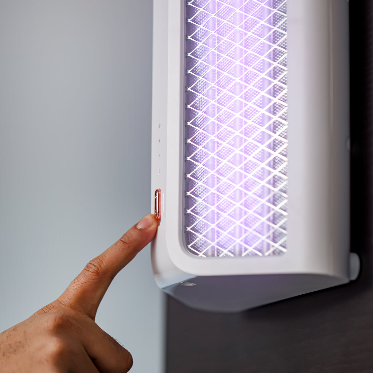 Geepas Rechargeable Mosquito Killer GBK25606 | Dual-Sided Bug & Pest Killer with Protective Net, Auto Voltage Regulation, Low Power Consumption, White, 2-Year Warranty