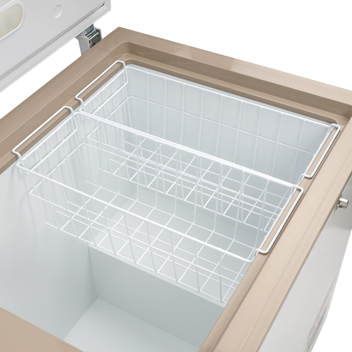 Geepas Chest Freezer- GCF55019WAH| Storage Capacity: 550 L, Frozen Temperature: -18 Degrees Celsius, Highly Efficient Monolithic Foaming and Compressor Switch Off Function