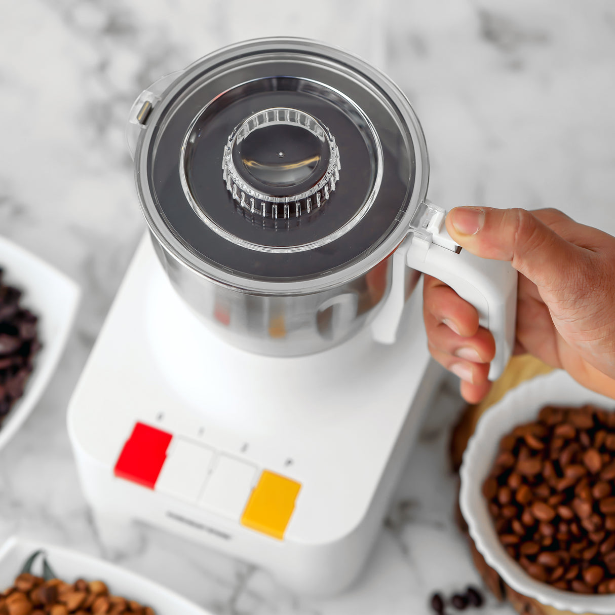 Geepas Food Processor GGC286 | 600W Powerful Motor with Overheat Protection | Stainless Steel Bowl |  2-Speed Piano Button Switch |  Safety Lid | 2 Years Warranty