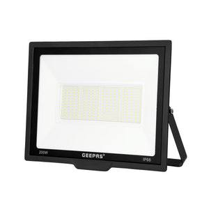 Geepas 200W LED Flood Light- GESL55121 | 1800 Lumens, 6500K | 80% Energy Efficient | Ideal for Outdoor Spaces, Sports Arenas & Parking Lots | 2 Years Warranty, Black