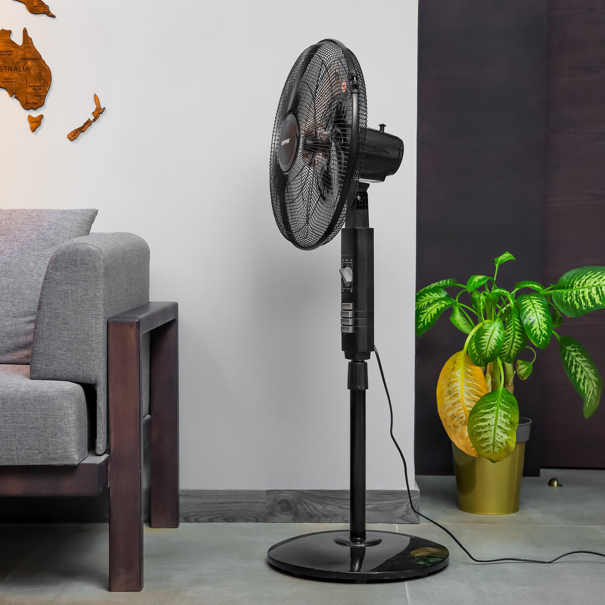 Geepas GF9605 18" Stand Fan | Adjustable height | 3 speed | Tilt Setting with Overheat Protection | Wide Oscillation | Self-Protection when Over Heated