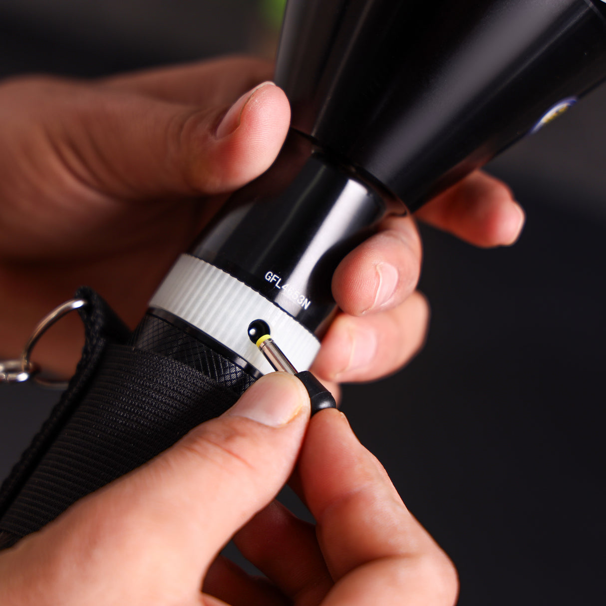 Geepas GFL4653 Rechargeable LED Flashlight | 10W T6 LED | 7000mAh Battery | Long Range Torch | 5 hours working time | Aircraft-grade aluminum alloy body | AC/DC charging