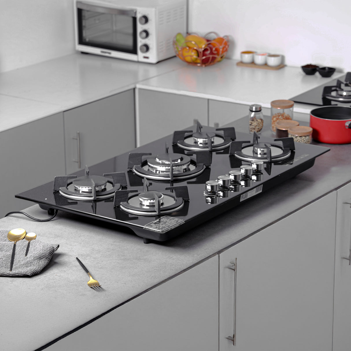 Geepas Glass Gas Hob-GGC31011 / 5 Burner Glass Stove, Cast Iron Pan Support, Auto Ignition, Metal Knob / comes with Stylish Design and High Efficiency