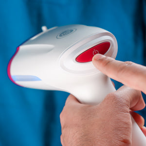 Geepas GGS25021 Handheld Garment Steamer | 1630W Power|  Ceramic Head|  Continuous & Variable Steam|  Detachable Tank|  Auto Shut Off|  Travel-Friendly|  2 Years Warranty