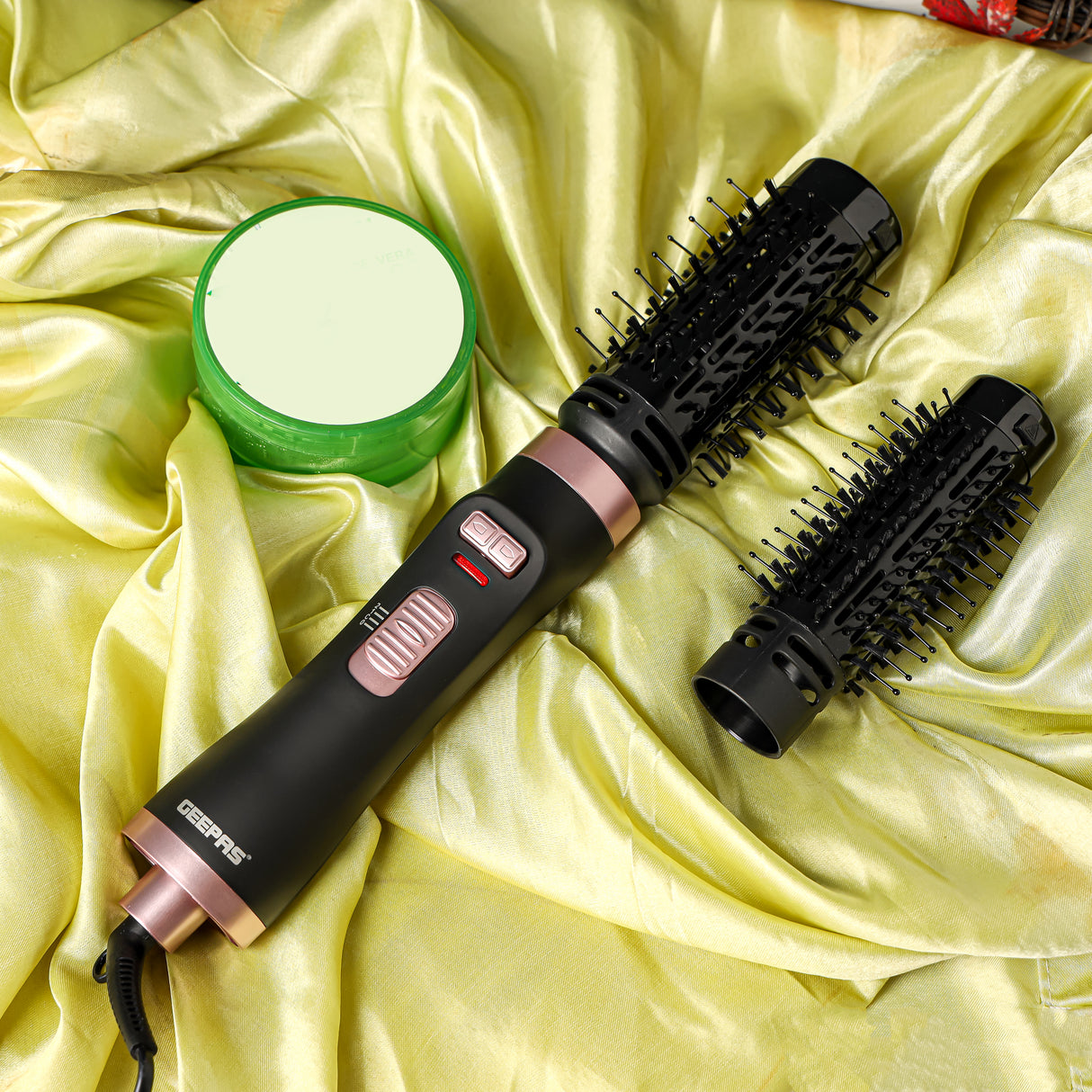 Geepas GHR86000 2-in-1 Rotating Hot Air Hair Styler | Cool Shot Function | 1000W Power | Dual Direction Rotation  |  Adjustable Heat Settings  | 2-Year Warranty