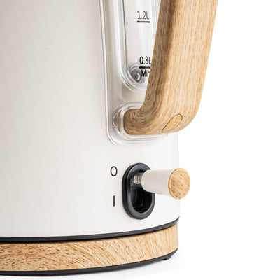 Geepas GK38072UK-CR 1.7L Stainless Steel Electric Kettle | 3000W Rapid Boil | Strix Safety Controller| Clear Water Level Indicator| Auto Shut-Off & Boil-Dry Protection