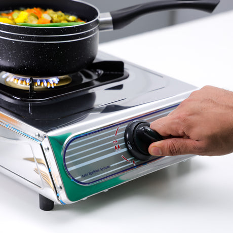Geepas GK681 Stainless Steel Gas Cooker | Single Burner Stove with Large Twin Tube Burner | Auto Ignition System| Fuel Efficient Cast Iron Burner|  2 Years Warranty