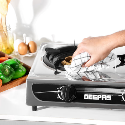 Geepas GK6857 Triple Burner Gas Cooker | Stainless Steel Body| 3  Burners| Auto Ignition System | 5.60kW Powerful Heat Output | Easy Cleaning Design & 2-Year Warranty