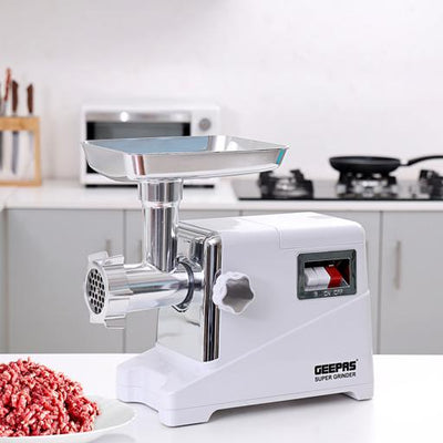 Geepas GMG1911 Meat Grinder | 1600W Powerful Motor| Reverse Function| Stainless Steel Blade| Aluminium Gearbox| 3 Cutting Plates| Sausage & Kebbe Accessories| Food Pusher