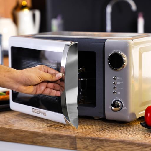 Geepas 20L  Digital Microwave Oven GMO2026GW | 700W Power | 12 Presets | Grill & Defrost Function | Child Lock | Compact & Stylish Kitchen Appliance | 2 Years Warranty