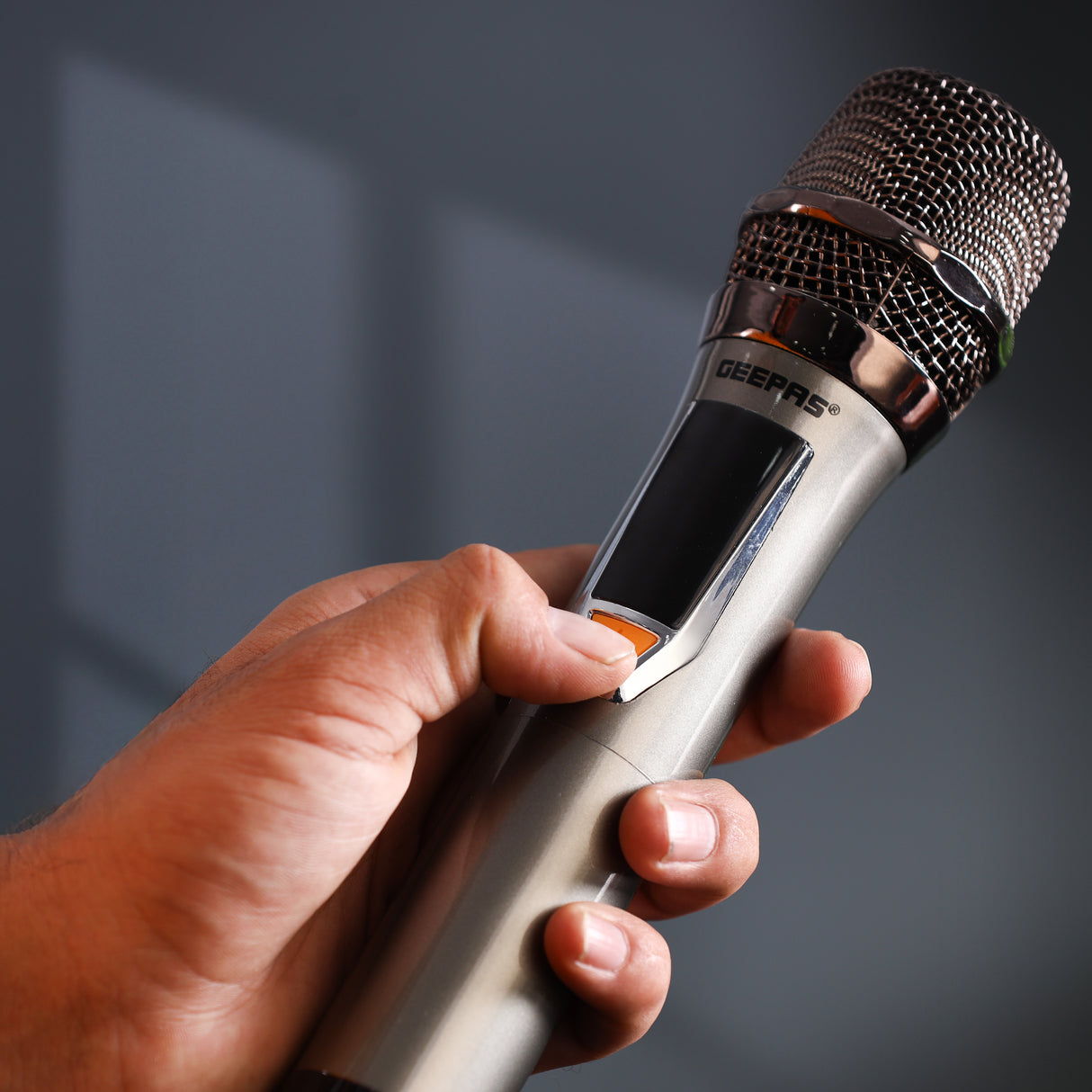 Geepas GMP15015 UHF Wireless Microphone System | Dual Microphone| Long-Distance UHF Connectivity| 100 Selectable Channels| High Sensitivity Audio Output| 2 Years Warranty