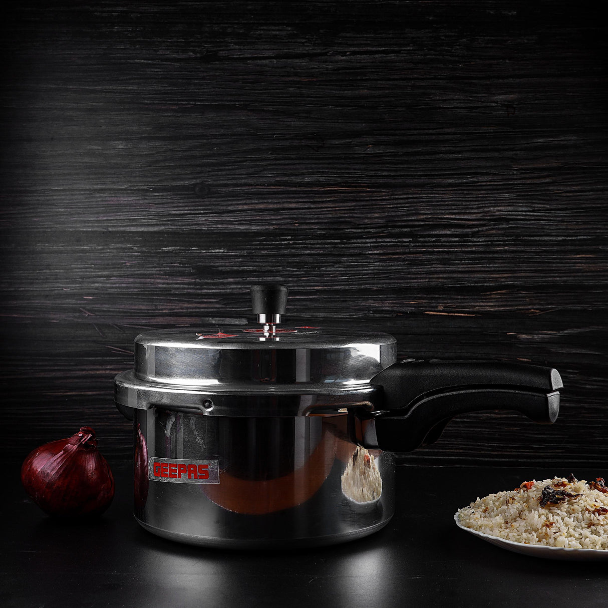 Geepas GPC327 7.5L Induction Base Pressure Cooker - Lightweight & Durable Cooker with Lid, Cool Handle & Safety Valves | 5 Years Warranty