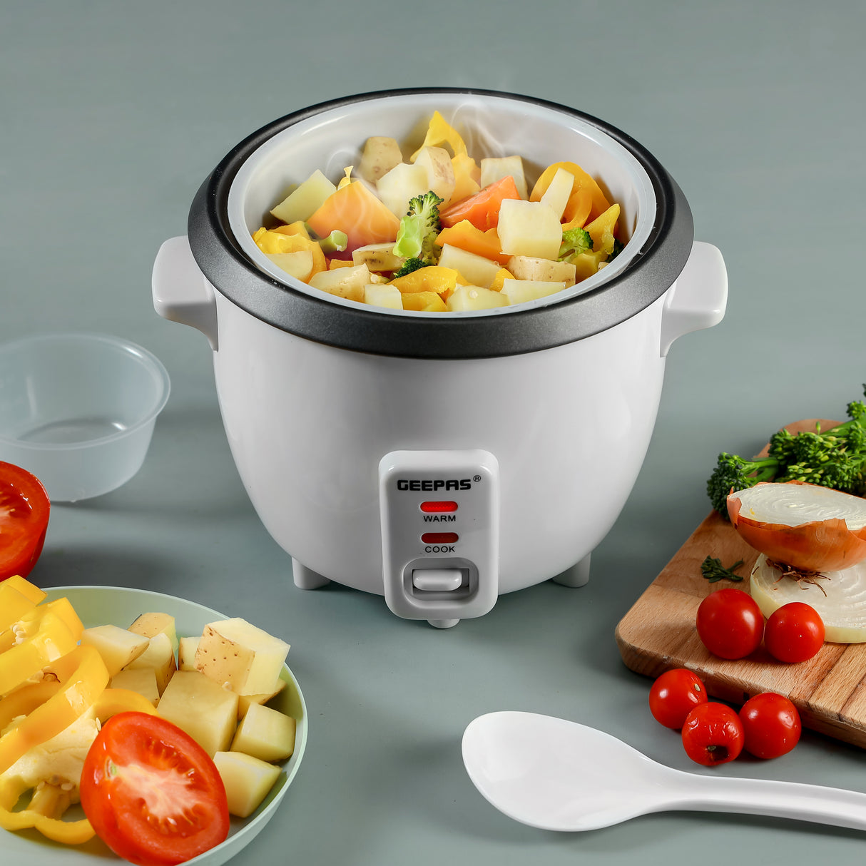 Geepas Personal Rice Cooker GRC1828 | 0.6L Compact Capacity | Ideal for Cooking & Keeping Food Warm |  Energy Efficient, Easy to Clean & Durable Design | 2 Years Warranty