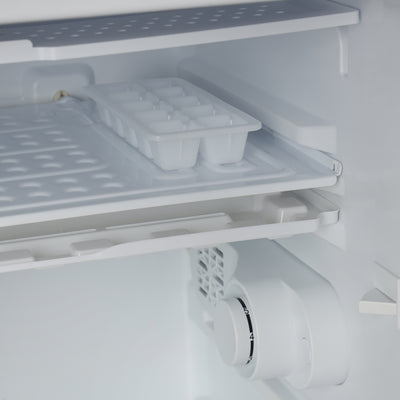 Geepas GRF119SPE 110L Single Door Defrost Refrigerator |92L Net Capacity |Quick Cooling technology |single door design | Mechanical temperature control |R600a refrigerant