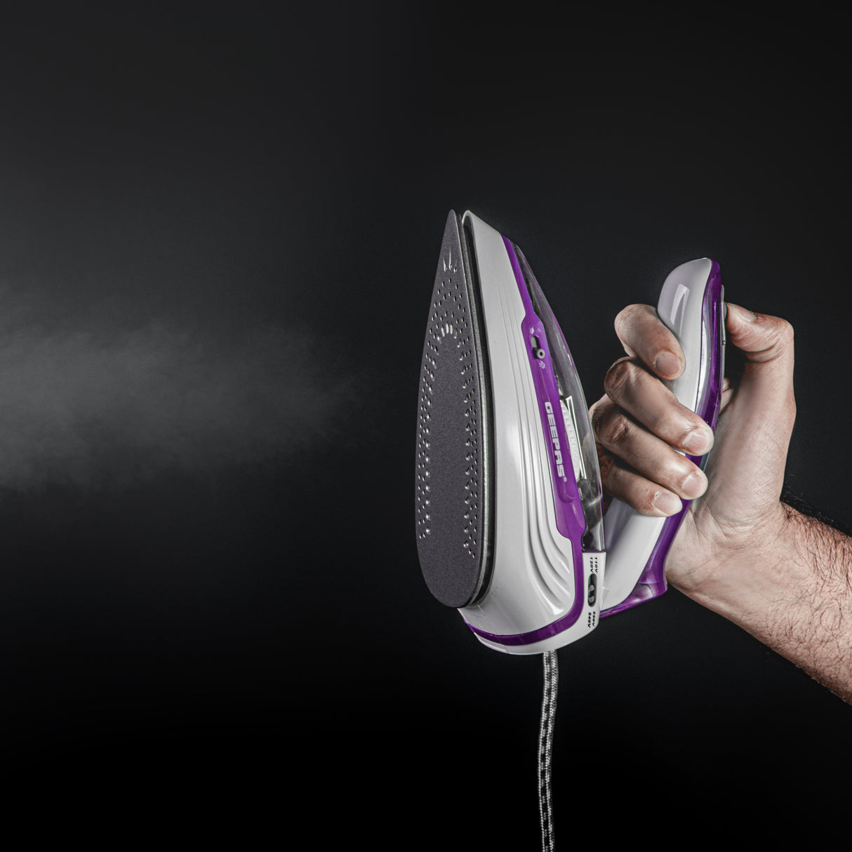 Geepas Travel Iron- GSI7805/ Steam Ironing Box with Variable Steam Control, Burst, Powerful Shots/ Comfortable Foldable Handle and Handy Design/ Suitable for All Kinds of Fabric