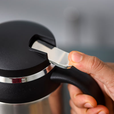 Geepas Stainless Steel Vacuum Flask GVF27022 |1.0L Capacity |Keeps Drinks Hot or Cold for Hours |Durable Build, Easy to Clean, Reusable & Stylish Design |2 Years Warranty