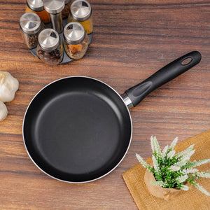 Healthy & Versatile Cooking Duo Combo: Geepas 4L Vortex Air Fryer & Royalford 24cm Non-Stick Frypan